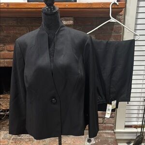 Kasper Black Blazer and Pants Tailored Suit